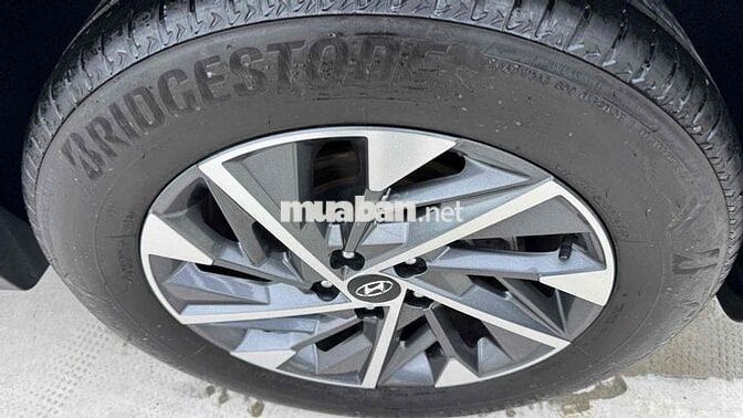 Hyundai Tucson 2024 2.0 AT 2024 ĐB dầu đi ít