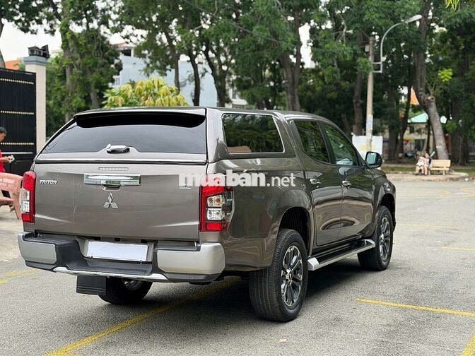 Mitsubishi Triton Premium 2019 Nâu