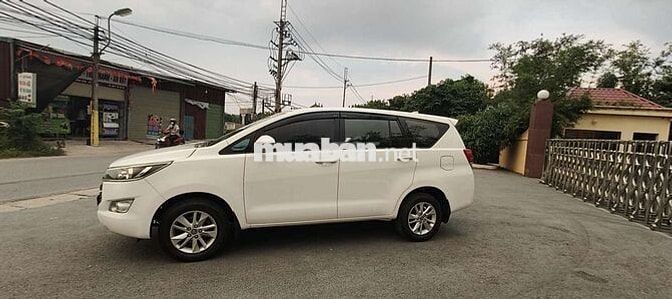Innova E số sàn 2019 xe Zin