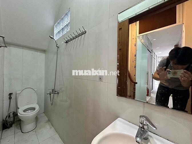MBKD MẶT TIỀN ĐƯỜNG SỐ TÂN PHÚ SÁT CHỢ TÂN MỸ LÀM SPA, NAIL, SALON,…