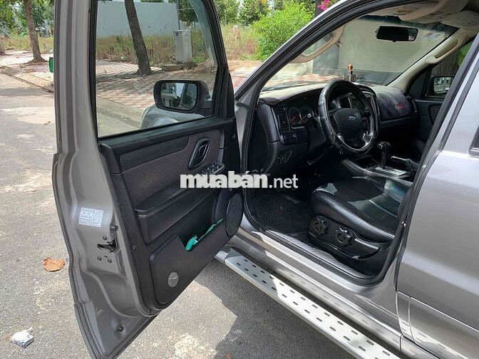 Ford Escape 2010 2.3 một cầu Xám