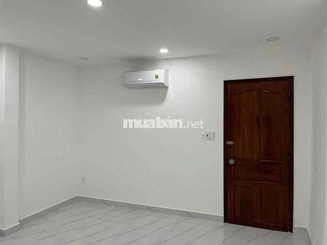 cho thuê nhà mặt tiền Lâm Văn Bền 1 trệt 3 lầu