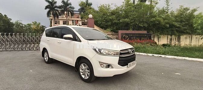Innova E số sàn 2019 xe Zin