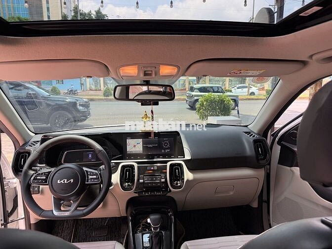 Kia Sonet 2023 Premium 3 vạn Trắng