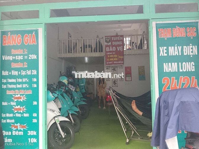 TUYỂN NHÂN VIÊN PHỤ QUÁN TRẠM SẠC