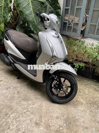 Yamaha Latte 2022 Bạc