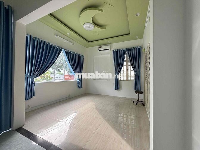 Cho thuê mặt bằng ngang 8 Ngay trung tâm Phường Phú Lợi Bình Dương