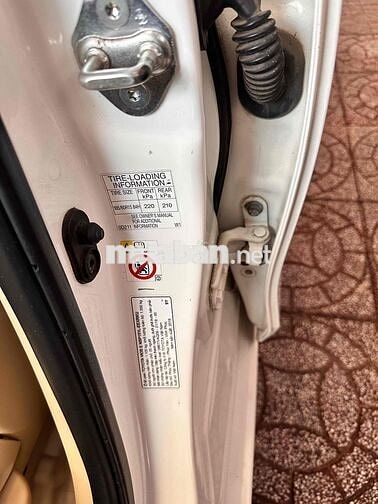 Toyota Vios màu Trắng