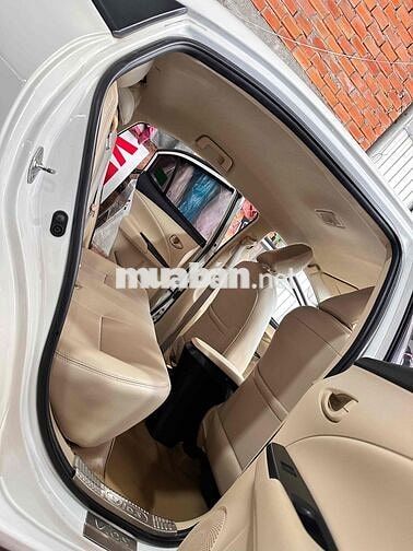 Toyota Vios màu Trắng