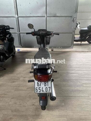 Honda Dream cá mập 1992 Tím