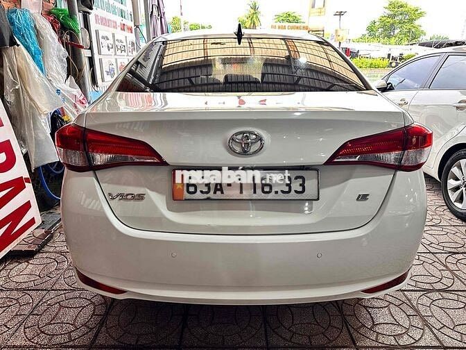Toyota Vios màu Trắng