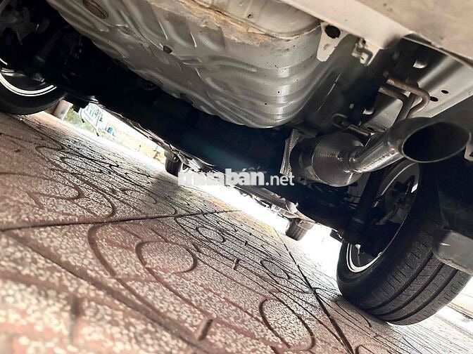 Toyota Vios màu Trắng