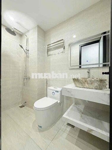 NHÀ MỚI KONG – THANG MÁY – 2 THOÁNG – GIANG VĂN MINH VIP – ĐẦU TƯ SÁNG
