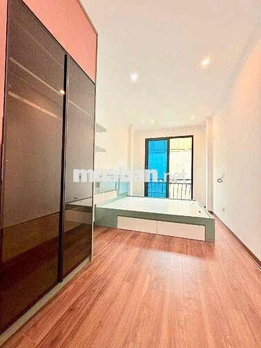 NHÀ MỚI KONG – THANG MÁY – 2 THOÁNG – GIANG VĂN MINH VIP – ĐẦU TƯ SÁNG