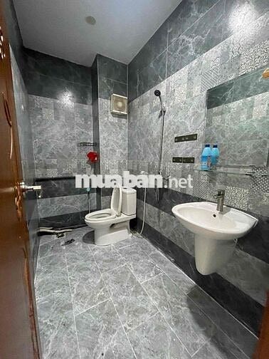 2pn + 1phòng khách rộng 60m2 ngay đh Vlang cs 3 đi bộ đến trường