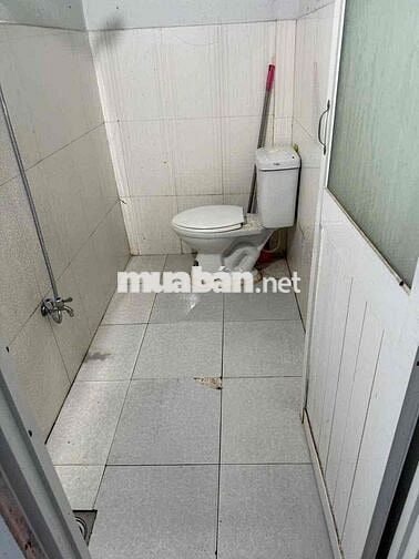phòng trọ 18m2 , gác đúc, nước máy, wf