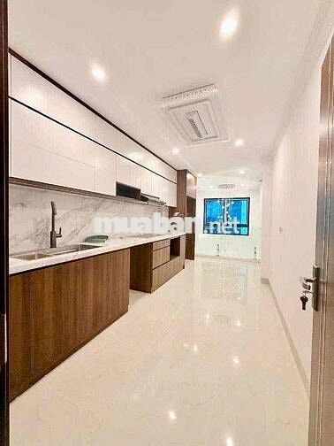 NHÀ MỚI KONG – THANG MÁY – 2 THOÁNG – GIANG VĂN MINH VIP – ĐẦU TƯ SÁNG