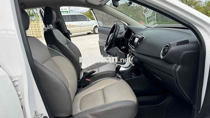 Kia Soluto 2022 1.4 AT một chủ lướt - 25000 km