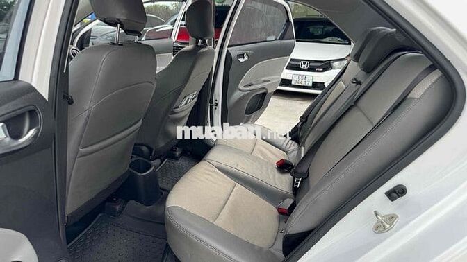 Kia Soluto 2022 1.4 AT một chủ lướt - 25000 km