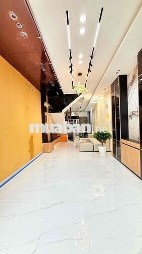 Nhà phố hiện đại sổ hoàn công khu dân cư lộc phát 22/12 eon bình duong