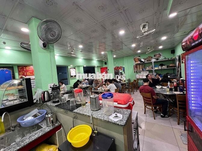 Tuyển nhân viên phục vụ tiệm mì tại quận 4