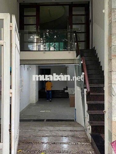 Nhà Hầm 3 Lầu View Công Viên Nguyên Hồng, Bình Thạnh – Chỉ 23 Triệu/Th