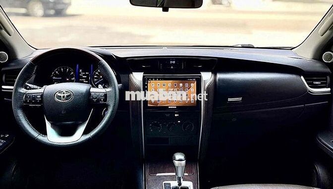 Toyota Fortuner 4x2 Tự động