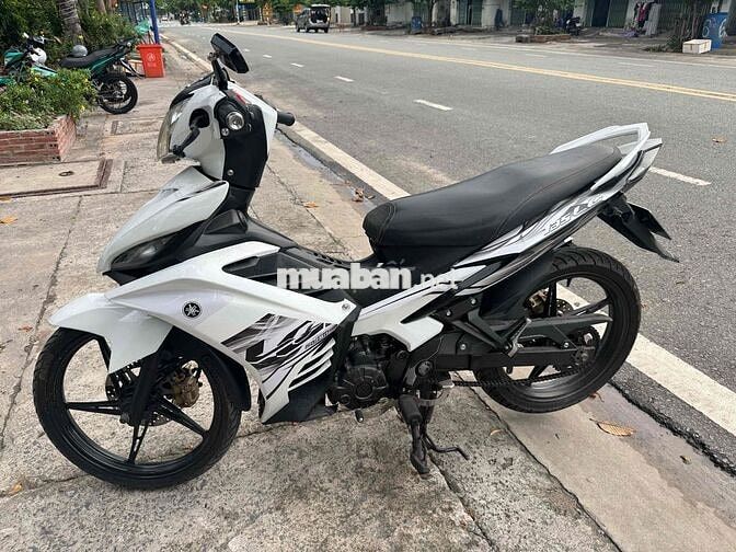 Yamaha BST72 Trắng đen