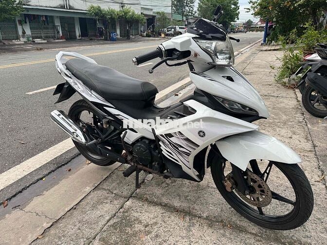 Yamaha BST72 Trắng đen