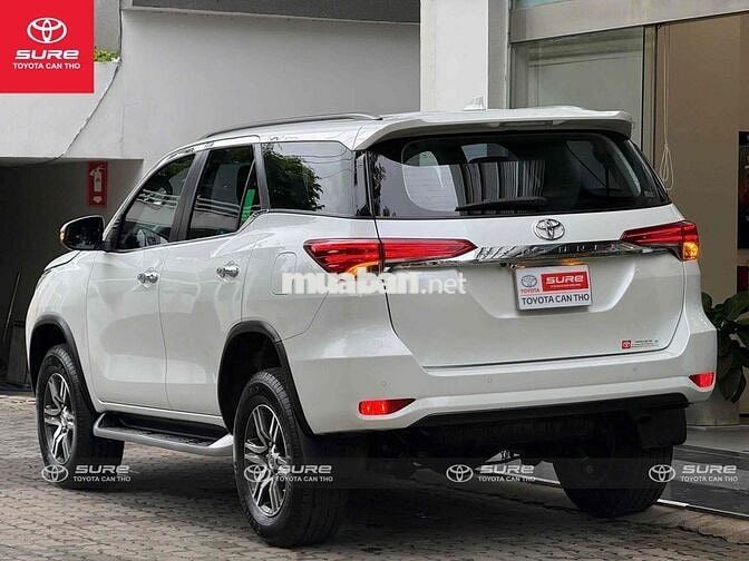 Toyota Fortuner G 4x2 2023 Trắng