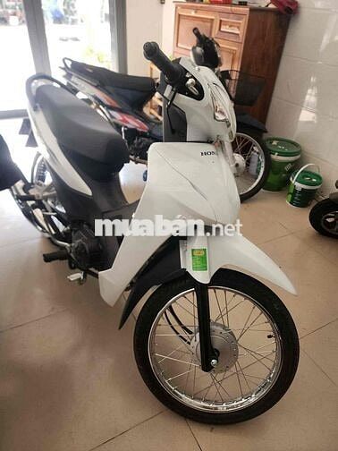 Honda Wave Alpha Trắng 3000 km