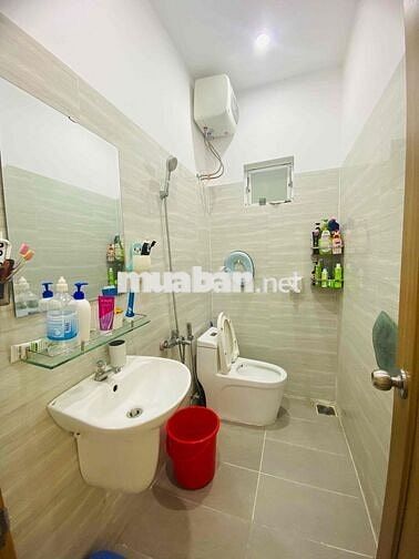 NHÀ SIÊU TRUNG TÂM TP PHẠM VĂN NGHỊ