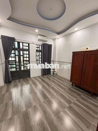 NHÀ ĐẸP HẺM RỘNG RÃI - 4PN, CÓ MÁY LẠNH