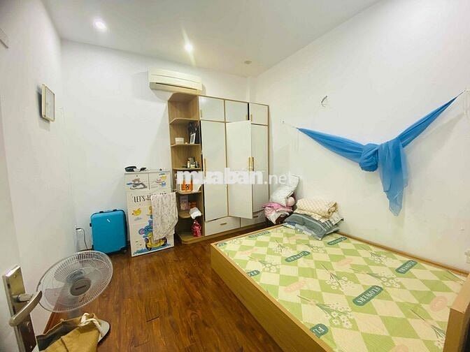 NHÀ SIÊU TRUNG TÂM TP PHẠM VĂN NGHỊ