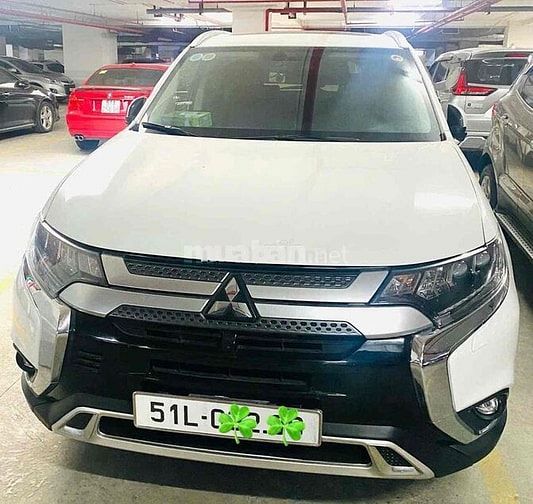 Mitsubishi Outlander 2.0 CVT Premium