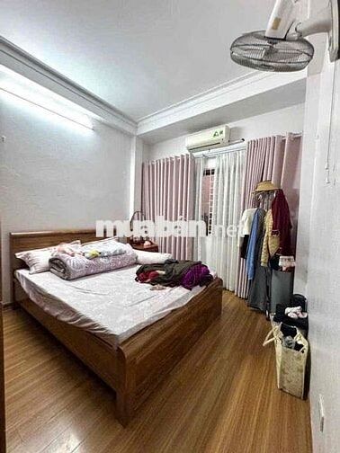Cho thuê nhà nguyên căn Hoàng Hoa Thám 45m² 4 tầng 4PN full đồ 13 triệ