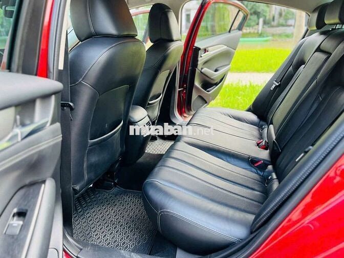 Mazda 6 2.0 Luxury model 2021