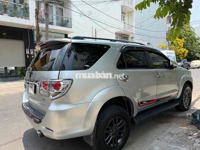 Toyota Fortuner 2014 Bạc