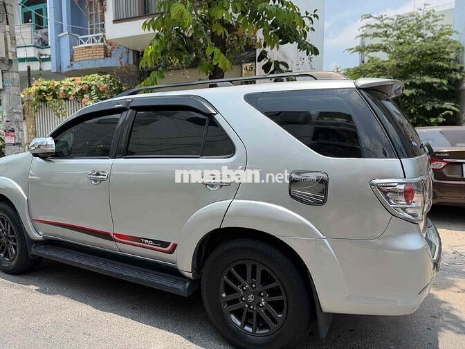 Toyota Fortuner 2014 Bạc