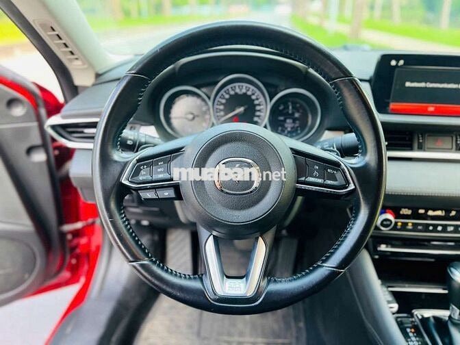 Mazda 6 2.0 Luxury model 2021