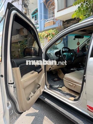 Toyota Fortuner 2014 Bạc