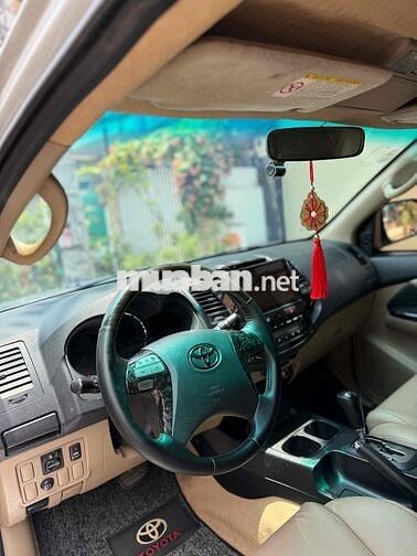 Toyota Fortuner 2014 Bạc