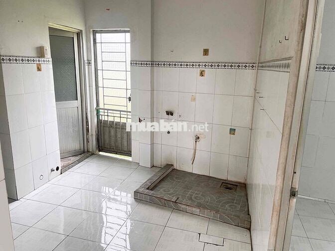 Em cho thuê nhà nguyên căn mặt tiền quốc lộ 50