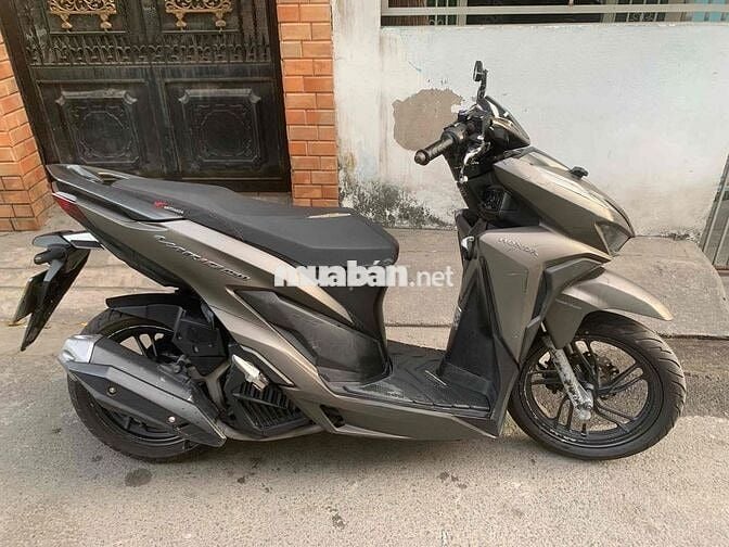 Honda Vario màu Xám