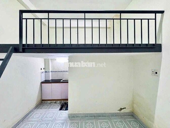 CHO THUÊ PHÒNG GÁC CỬA SỔ TRỜI GIÁ RẺ ĐẦY ĐỦ NỘI THẤT GẦN ĐẦM SEN