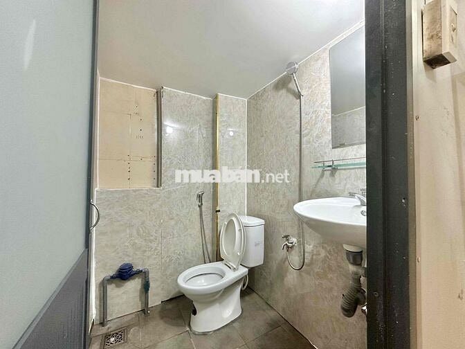 CHO THUÊ MẶT BẰNG THÍCH HỢP VỪA Ở VỪA KINH DOANH ĐƯỢC CHO ANH CHỊ EM