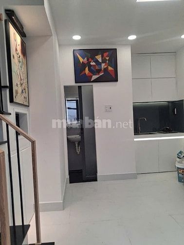 Cần bán căn nhà mới xây dựng full nôi thất 55/2 Trần Quốc Toàn, Quận 3