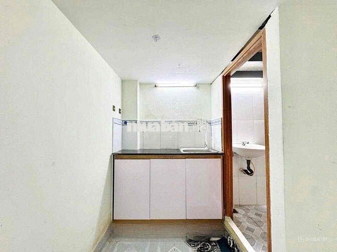 CHO THUÊ PHÒNG GÁC CỬA SỔ TRỜI GIÁ RẺ ĐẦY ĐỦ NỘI THẤT GẦN ĐẦM SEN