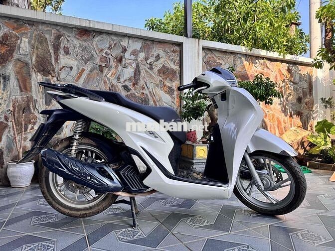 Honda SH Trắng 10989 km