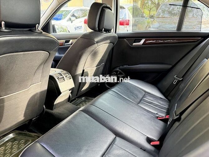 Mercedes C250 Blue Efficiency 2011 (bản Facelift)
